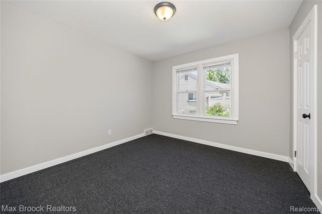 1122 Symes Court, Royal Oak, MI 48067