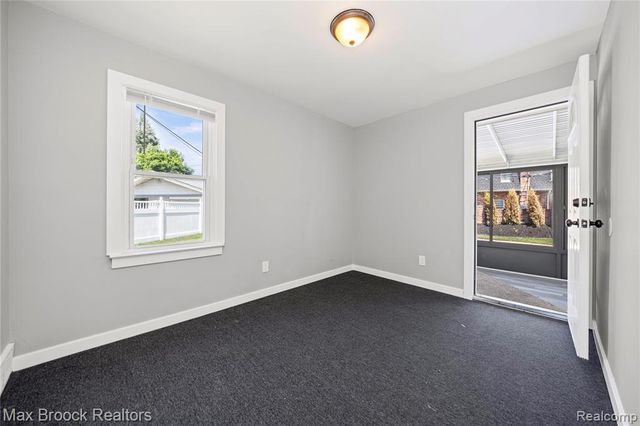 1122 Symes Court, Royal Oak, MI 48067