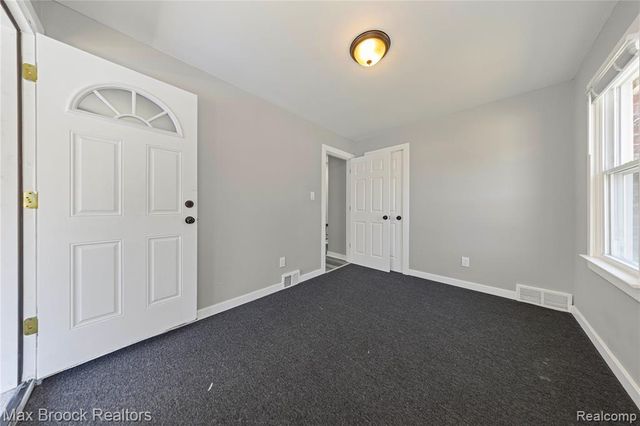 1122 Symes Court, Royal Oak, MI 48067