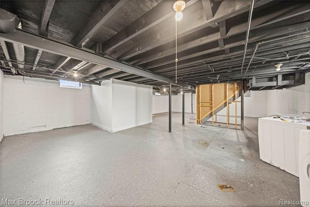 1122 Symes Court, Royal Oak, MI 48067