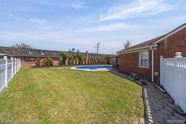 1122 Symes Court, Royal Oak, MI 48067