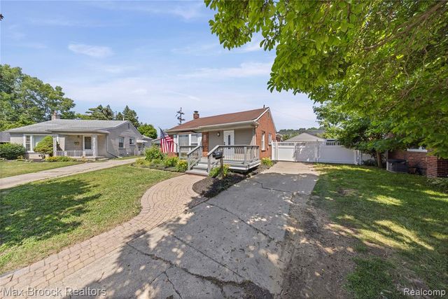 1122 Symes Court, Royal Oak, MI 48067