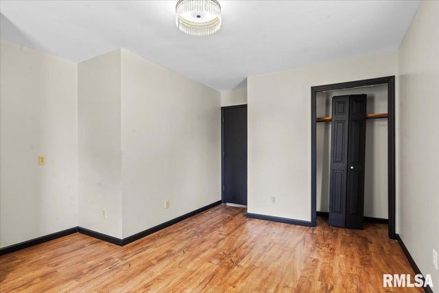 323 N Dye Street, Virden, IL 62690