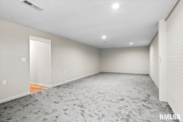 323 N Dye Street, Virden, IL 62690