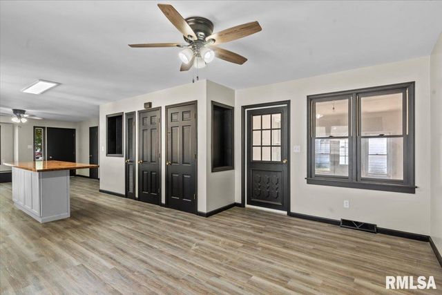 323 N Dye Street, Virden, IL 62690