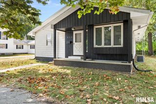 323 N Dye Street, Virden, IL 62690