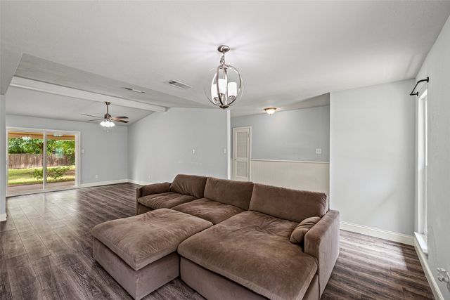 1005 Keller Avenue, Benbrook, TX 76126