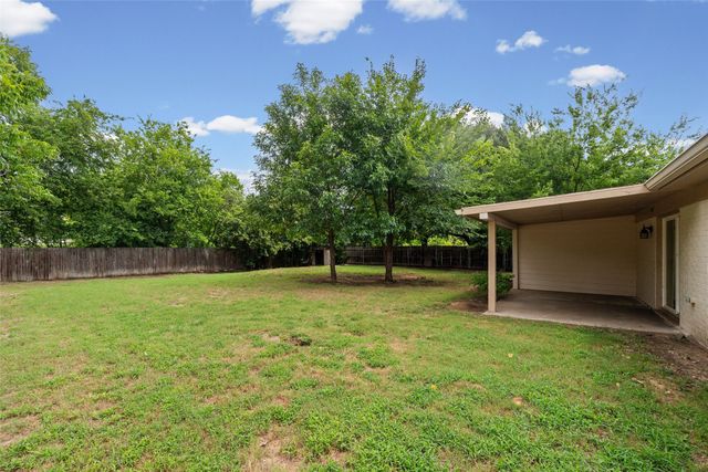 1005 Keller Avenue, Benbrook, TX 76126