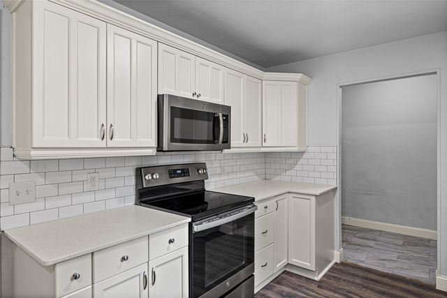 1005 Keller Avenue, Benbrook, TX 76126