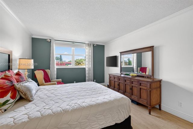 2991 NW 46th Ave 204, Lauderdale Lakes, FL 33313