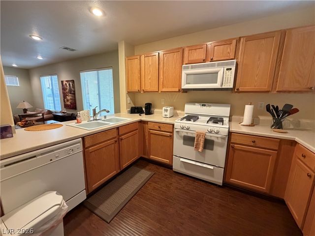 9125 Epworth Avenue, Las Vegas, NV 89148