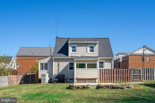 8422 RADFORD AVE, Alexandria, VA 22309