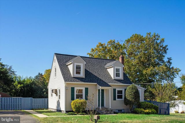 8422 RADFORD AVE, Alexandria, VA 22309