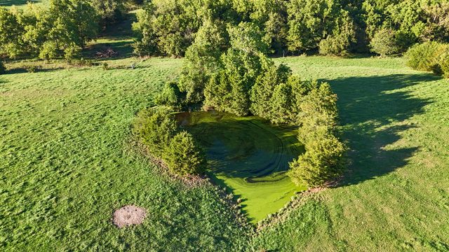 18008 State Highway 76, Cassville, MO 65625