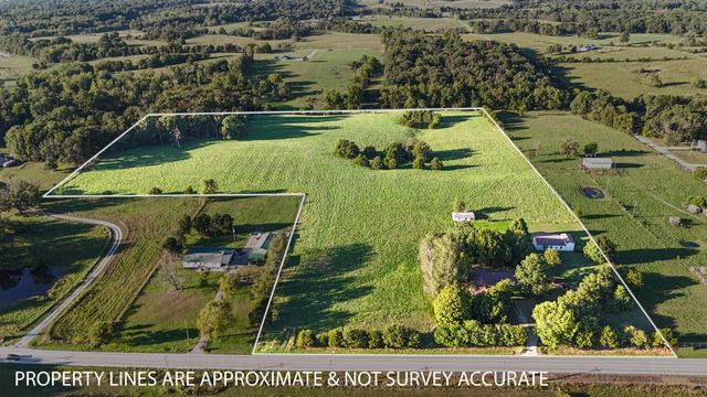 18008 State Highway 76, Cassville, MO 65625