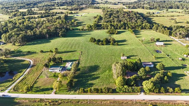 18008 State Highway 76, Cassville, MO 65625