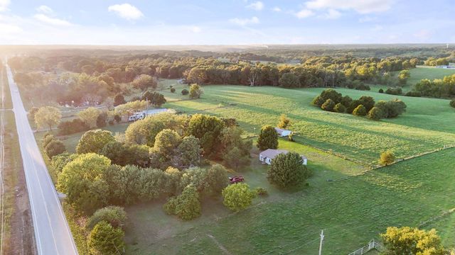 18008 State Highway 76, Cassville, MO 65625