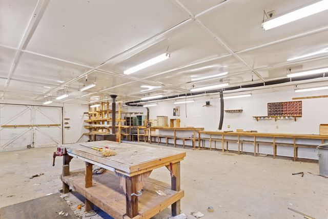 18008 State Highway 76, Cassville, MO 65625