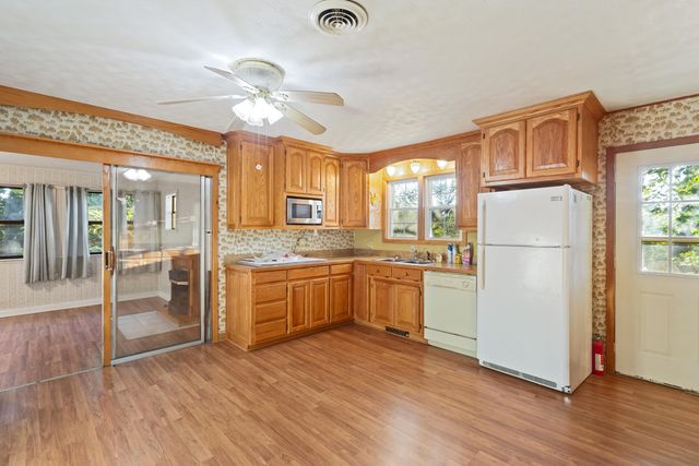 18008 State Highway 76, Cassville, MO 65625