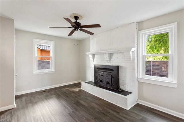 150 Armstrong DR, Hampton, VA 23669