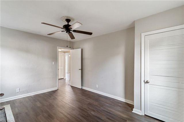 150 Armstrong DR, Hampton, VA 23669