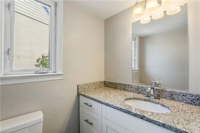 150 Armstrong DR, Hampton, VA 23669