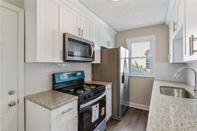 150 Armstrong DR, Hampton, VA 23669