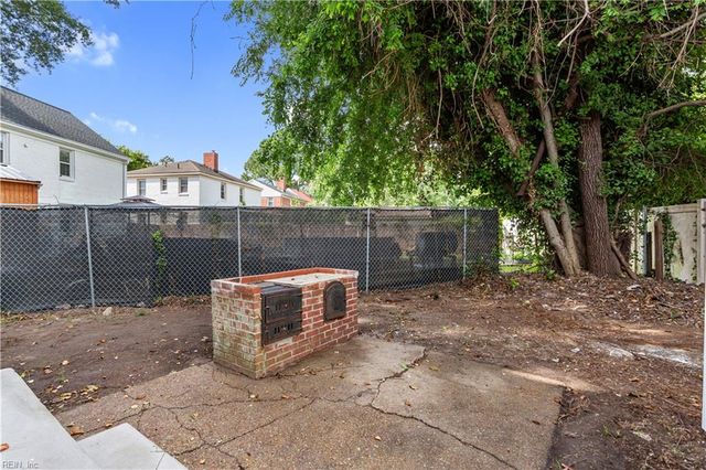 150 Armstrong DR, Hampton, VA 23669
