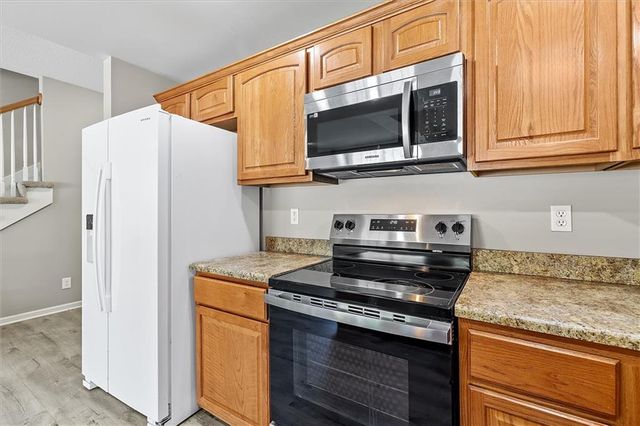 8820 Timber Creek Lane, Pleasant Valley, MO 64068