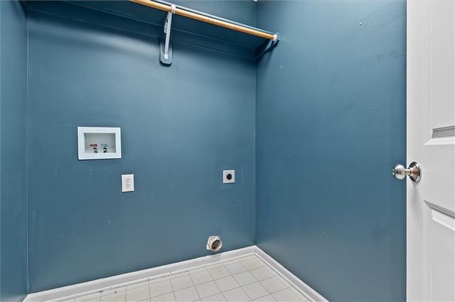 8820 Timber Creek Lane, Pleasant Valley, MO 64068