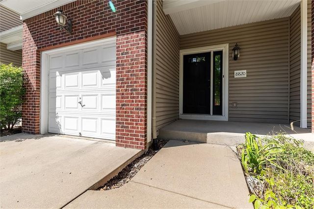 8820 Timber Creek Lane, Pleasant Valley, MO 64068