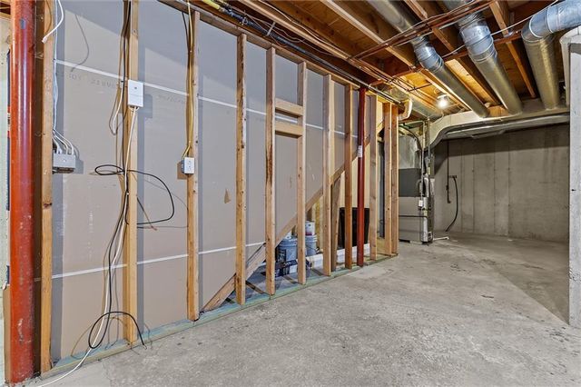 8820 Timber Creek Lane, Pleasant Valley, MO 64068