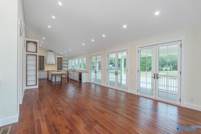 109 W 2nd Street, Tuscumbia, AL 35674