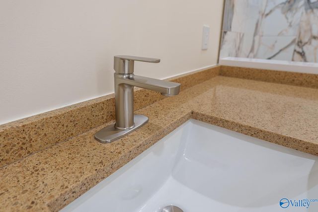 109 W 2nd Street, Tuscumbia, AL 35674