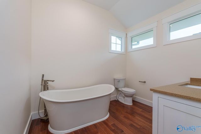 109 W 2nd Street, Tuscumbia, AL 35674