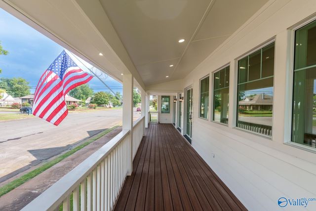 109 W 2nd Street, Tuscumbia, AL 35674