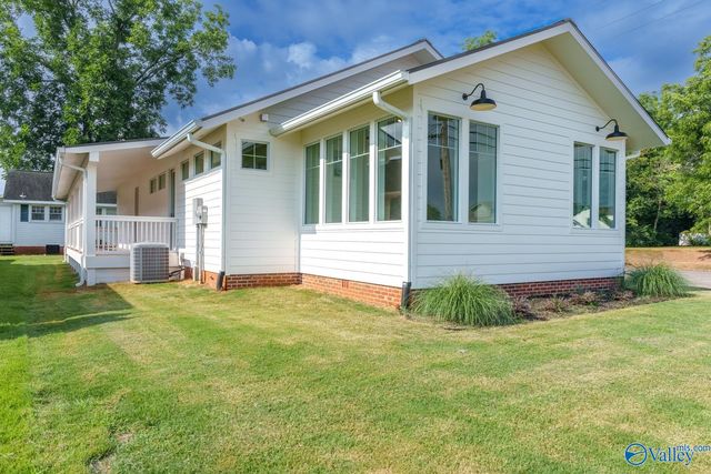 109 W 2nd Street, Tuscumbia, AL 35674