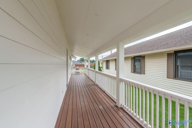 109 W 2nd Street, Tuscumbia, AL 35674