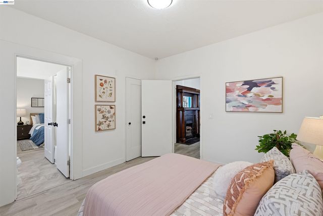 2049 Rutherford St, Oakland, CA 94601