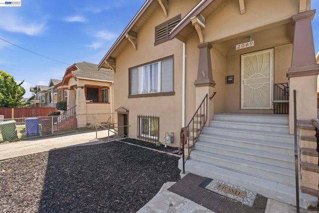2049 Rutherford St, Oakland, CA 94601