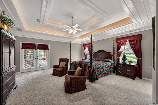 8639 RAINTREE WOODS DR, Fair Oaks Ranch, TX 78015