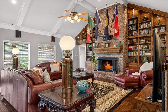 8639 RAINTREE WOODS DR, Fair Oaks Ranch, TX 78015