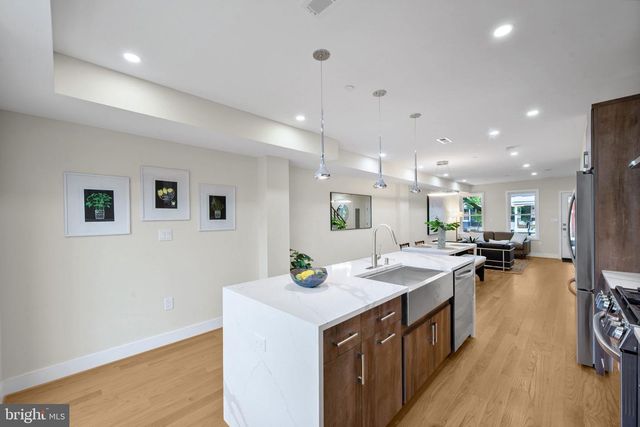615 MORTON PL NE, Washington, DC 20002