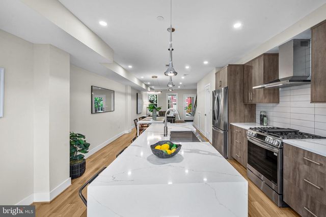 615 MORTON PL NE, Washington, DC 20002