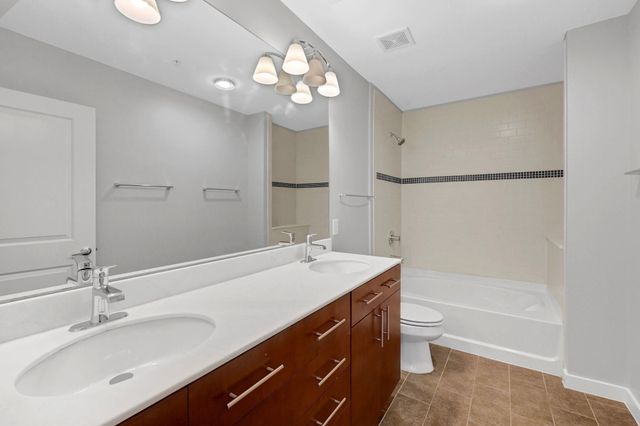 5925 Almeda Road 11501, Houston, TX 77004