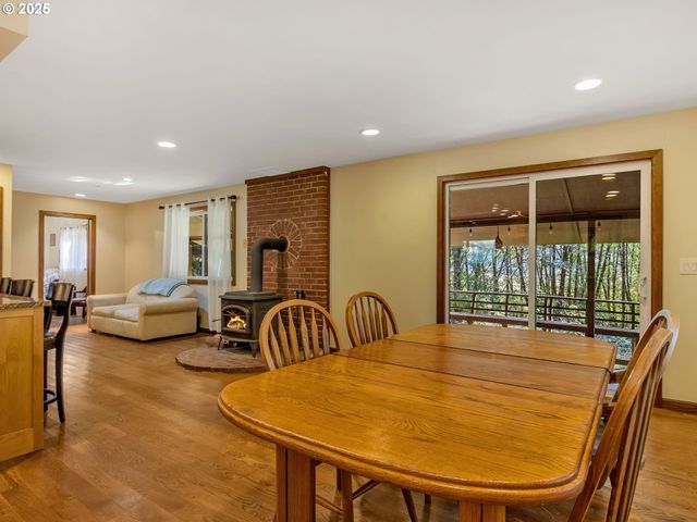 42274 ZIAK GNAT CREEK Ln, Astoria, OR 97103