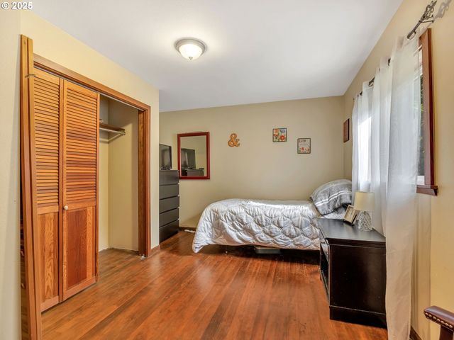 42274 ZIAK GNAT CREEK Ln, Astoria, OR 97103