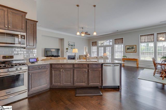 155 Willowbottom Drive, Greer, SC 29651