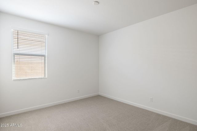 17659 W ONYX Avenue, Waddell, AZ 85355