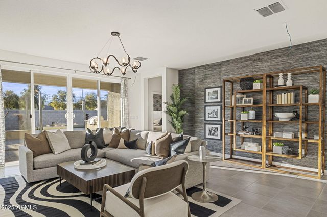 17659 W ONYX Avenue, Waddell, AZ 85355